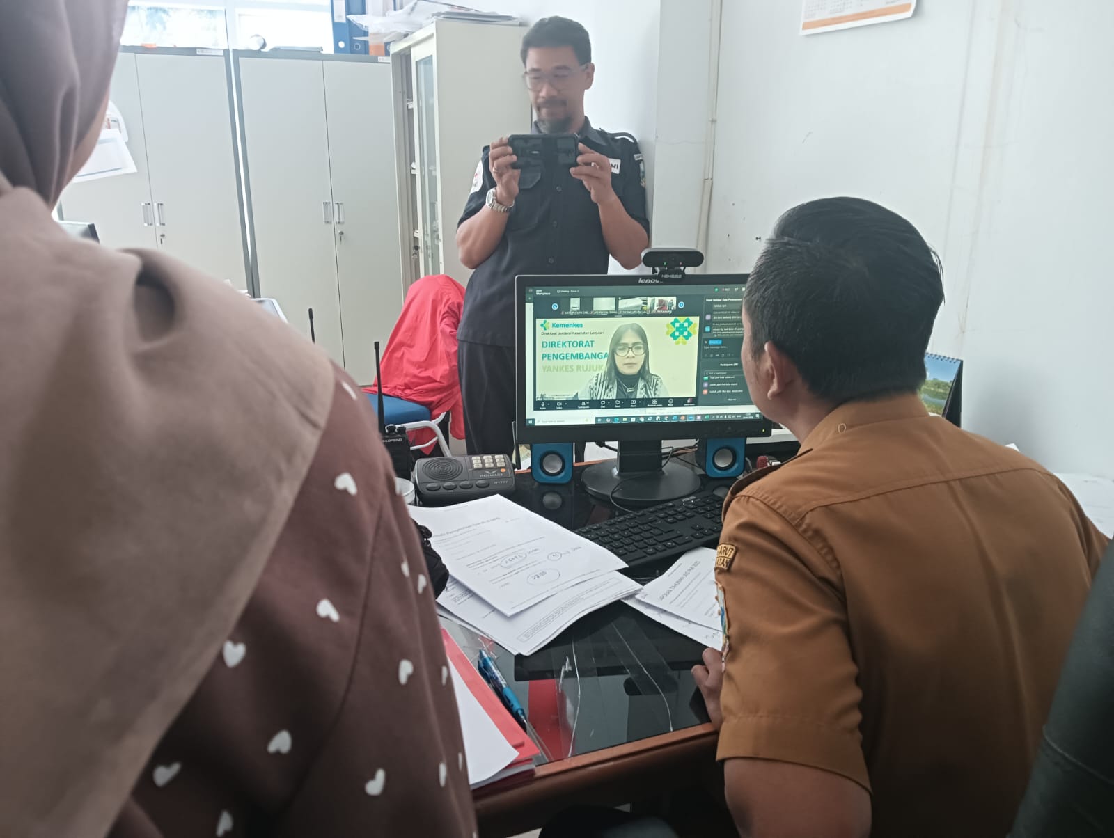 Pertemuan Zoom dengan kememkes